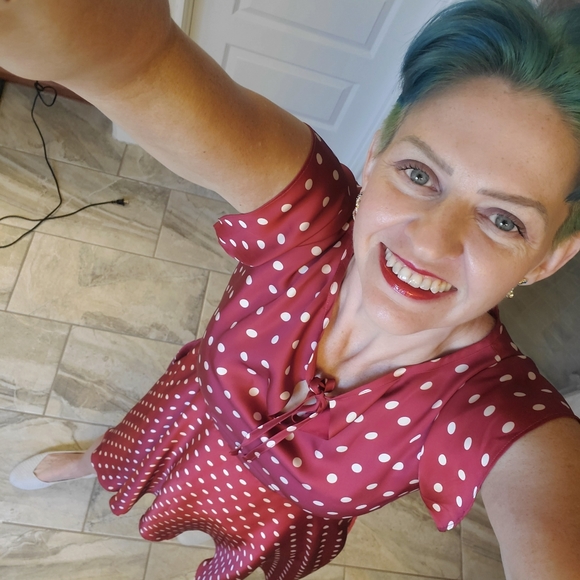 Meet your Posher, Alycia - Picture 1 of 1